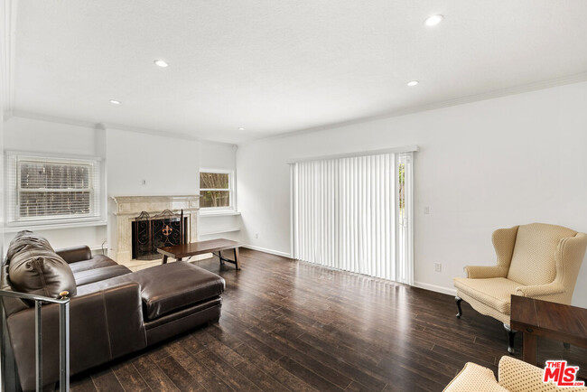 Photo - 8309 Denise Ln