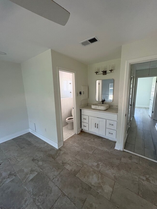 Photo - 3723 Westmeadow Dr