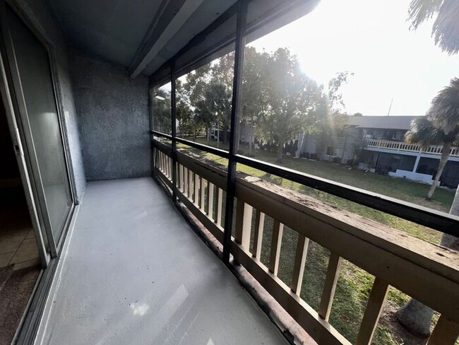 Photo - Spacious 3 Bed / 2 Bath Condo in Millenniu...