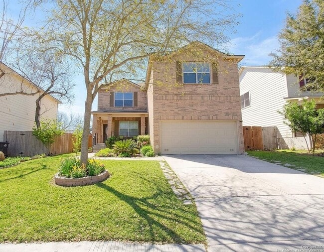 Building Photo - *COMING SOON* Two-Story Beauty with Loft, Island Kitchen & Spacious Primary Suite!