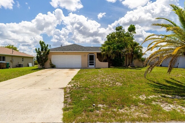 Photo - 3/2 Home with Garage Available NOW
