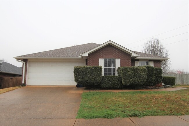 Building Photo - Coming soon: 3 bedroom, 2 bath home in Whitehouse! Whitehouse ISD