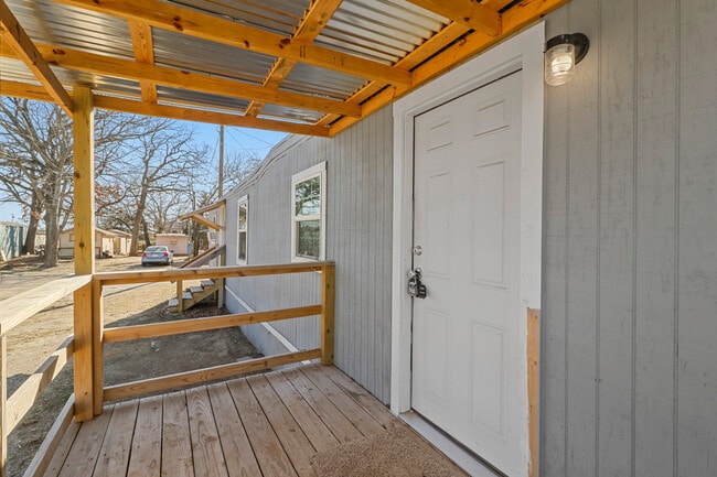 Photo - 16 Frank Cir