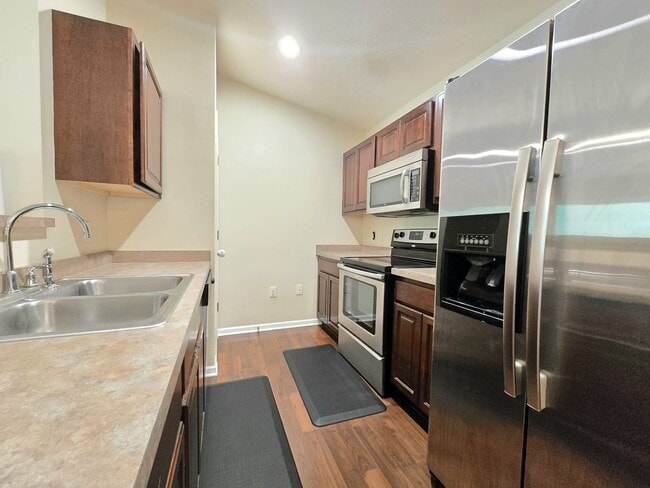 Photo - 5640 Irish Way