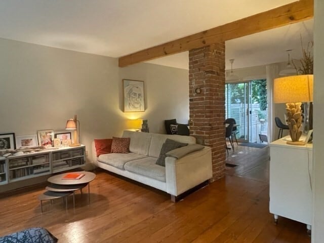 Photo - 105 Pleasant St
