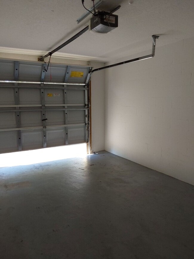 Photo - 9 Rainbow Ln