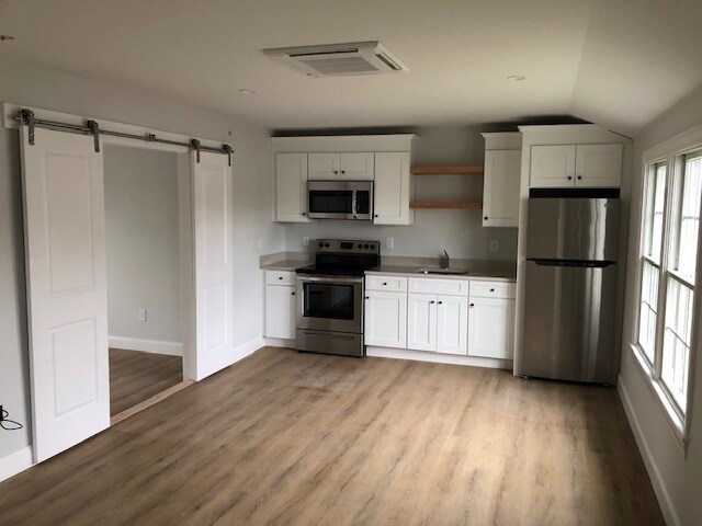 Photo - 171 Main St Apartments Unit 3