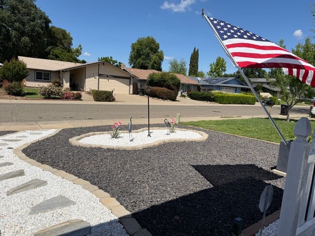 Photo - Absolutely gorgeous 3 bedroom 2 bath house