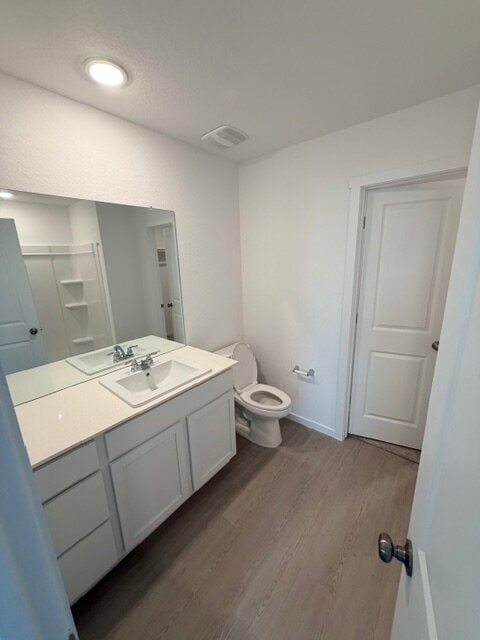 Photo - 2831 Red Diamond