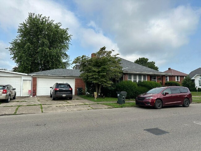 Photo - 205 S 15th St House