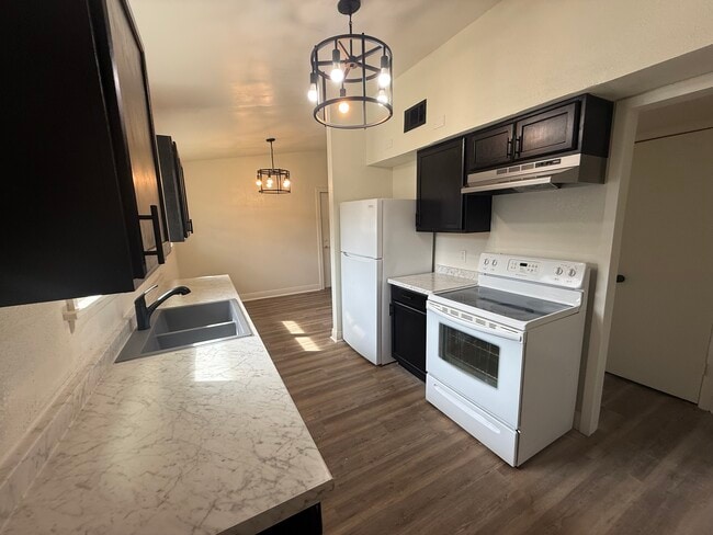 Photo - 2916 Williams Ave