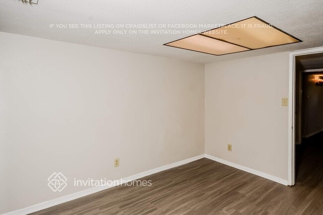 Photo - 3409 Livingston Ln