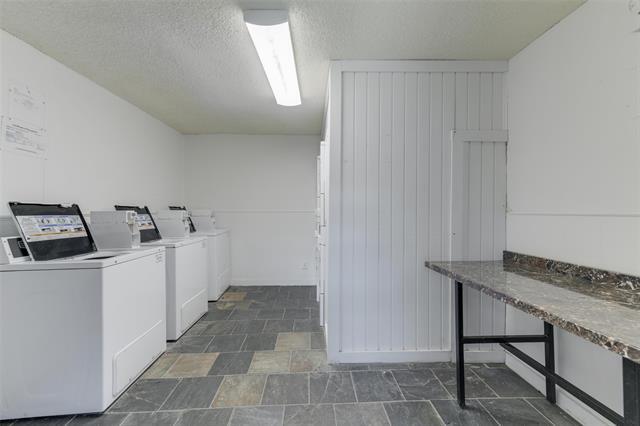 Photo - 2722 Throckmorton St Unit 305