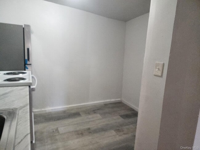 Photo - 116 E Main St