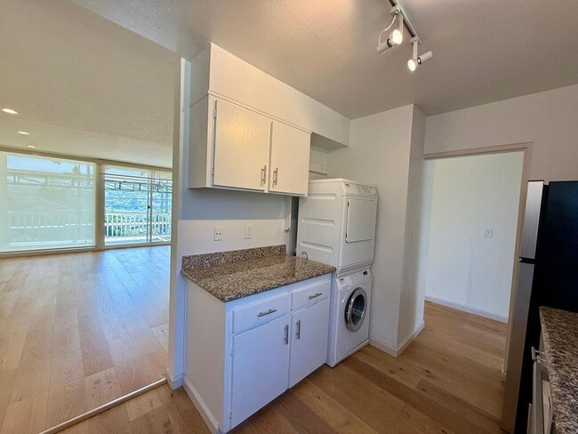 Photo - 30 Andrew Dr Unit 121