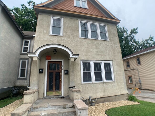 Photo - 702 Conway St Unit 2