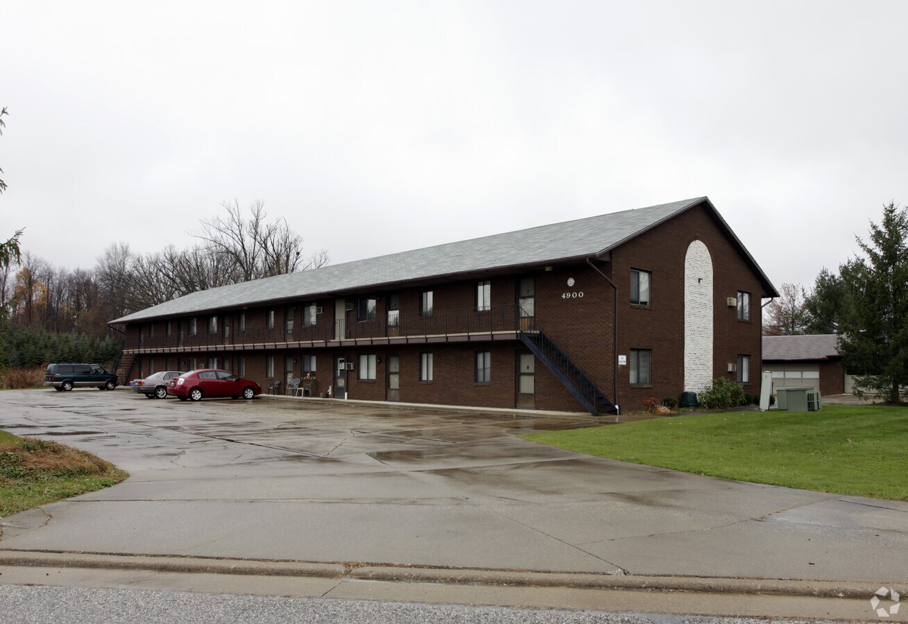 Greentree Place Apartments - Greentree Place Apartments