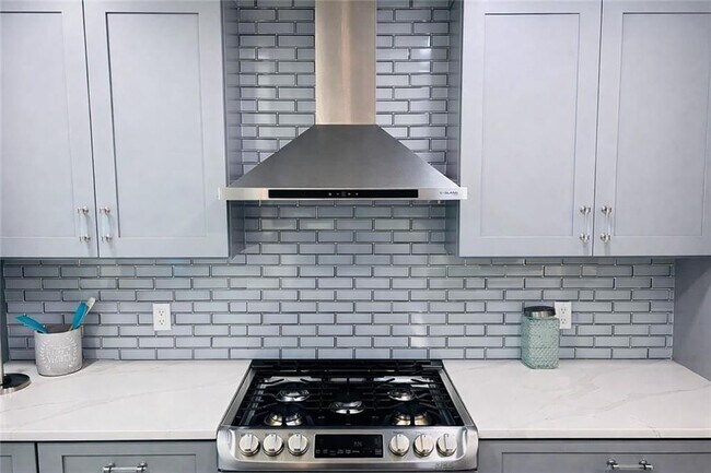 Photo - 2124 Zelda Dr NE