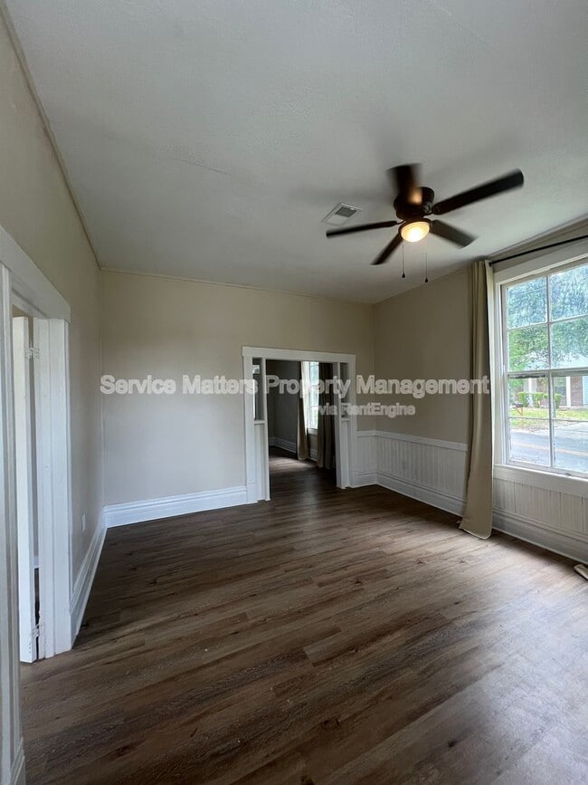 Photo - 1319 W Jackson St