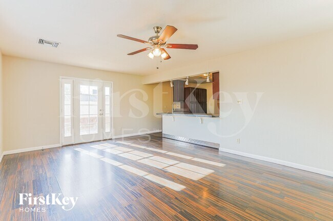 Photo - 2518 E Don Carlos Ave
