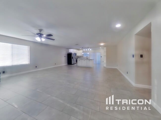 Photo - 4007 E Apollo Rd