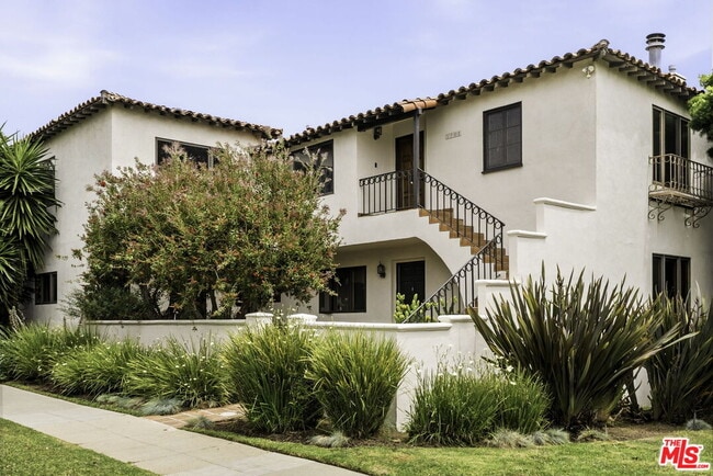 Building Photo - 1702 Idaho Ave