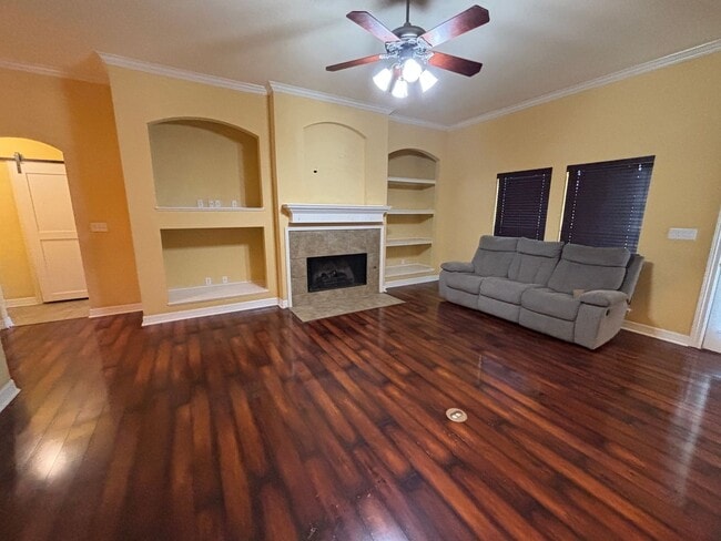 Photo - 4 BEDROOM WITH BONUS ROOM IN LEGACY SUBDIVISION