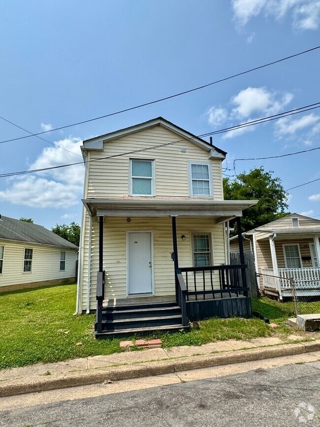 Building Photo - 3 bedroom 2 bath house