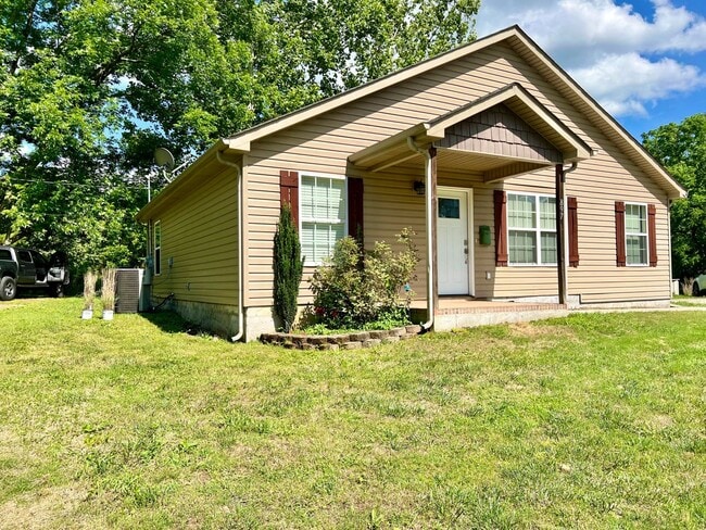Building Photo - 897 Pollard Rd