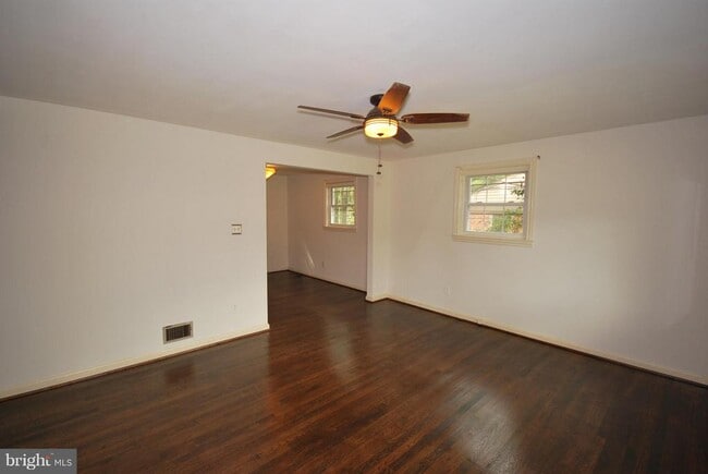 Photo - 10720 Tenbrook Dr