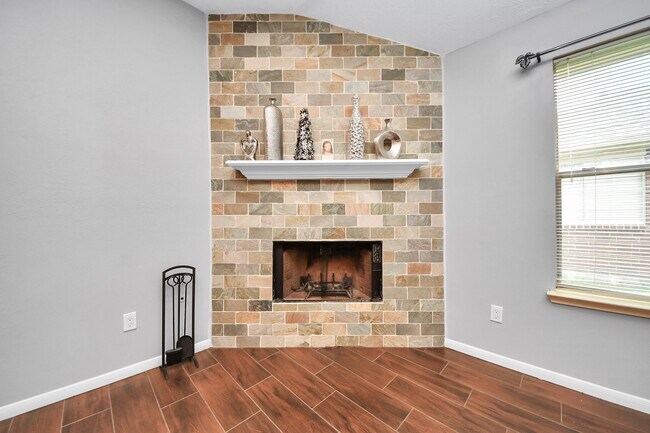 Photo - 16215 Cypress Trace Dr