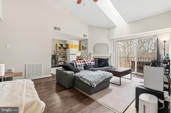 Photo - 12219 Stevenson Ct Unit 12219