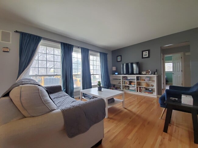 Photo - 2426 23rd Ave NW