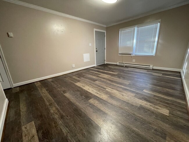 Photo - One story duplex