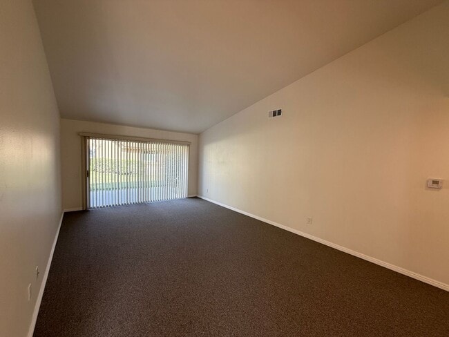 Photo - Clean & Move in ready El Dorado