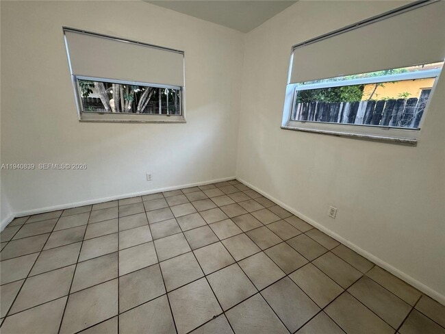 Photo - 212 NE 41st St Unit 212