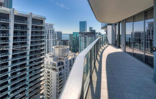 Photo - 1000 Brickell Plaza Unit 4715