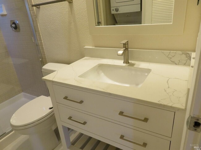 Building Photo - 100 Lucky Dr Unit 108 Rental