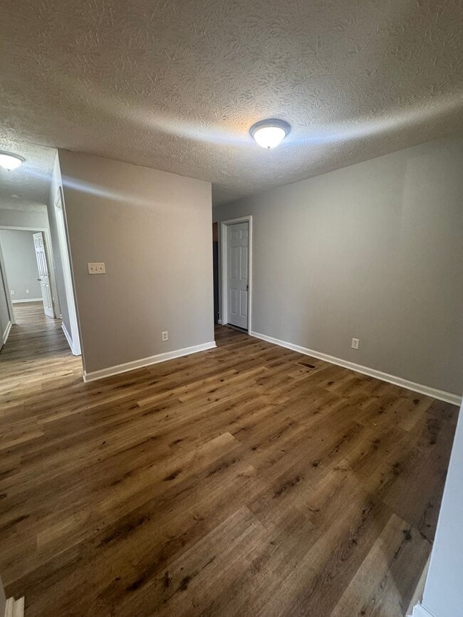 Photo - 1901-1903 Circle Kelly Jo Unidad 1901