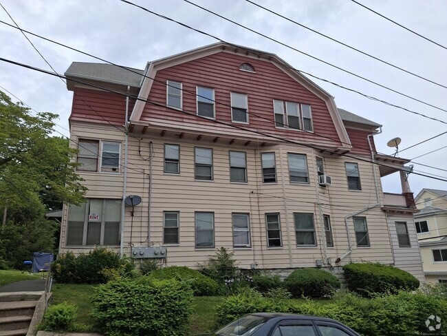Building Photo - 486 Wilson St Unit 3rd Rental