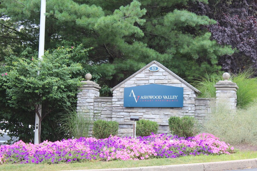 Ashwood Valley Apartments For Rent in Danbury, CT