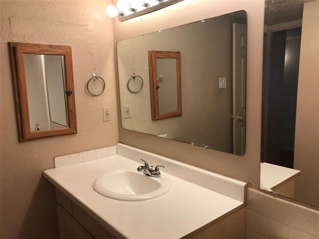Photo - 2826 S Bartell Dr Unit 35