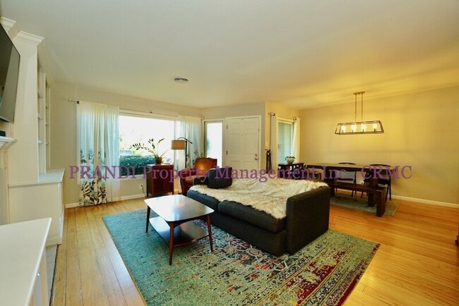 Photo - 1501 Park Ct