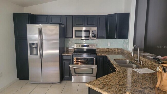 7249 Twin Cedar Ln