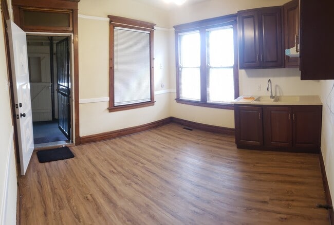 Photo - 1811 S Komensky Ave Unit 1ST