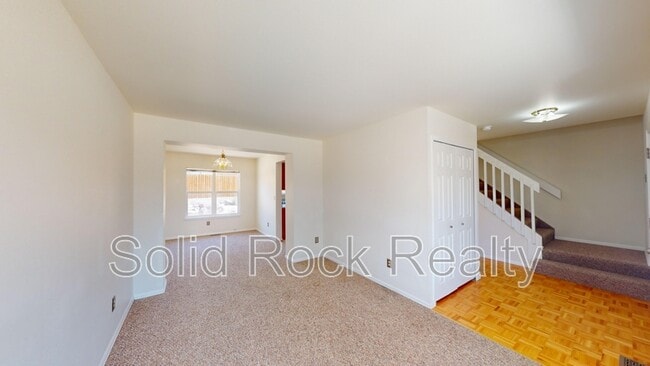 Photo - 2635 Leoti Dr