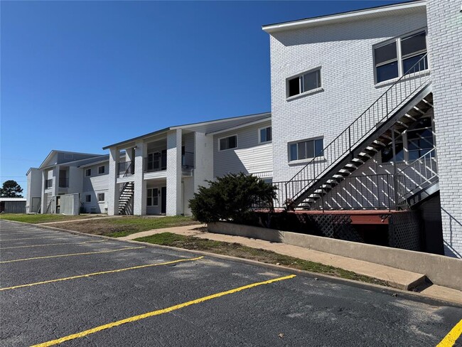 Photo - 345 FM86 Apartment Unit 30