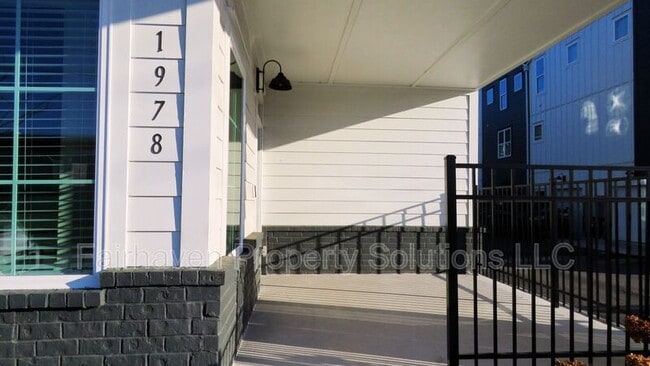 Photo - 1978 Mitchell Ave