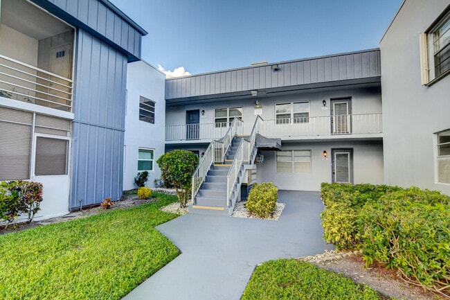 Photo - 42 Burgundy A Unit A