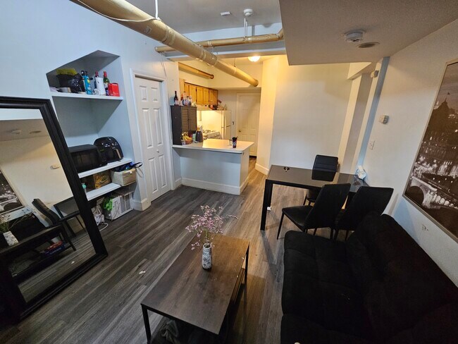 Photo - 1629 Commonwealth Ave Unit 20